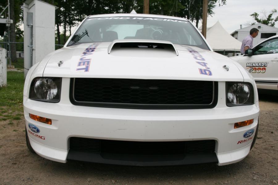  Ford Mustang Cobra Jet 2009 года  (фото 2 из 22)